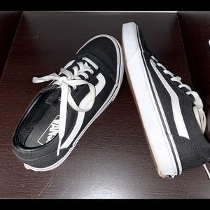 Women’s Black low top Vans